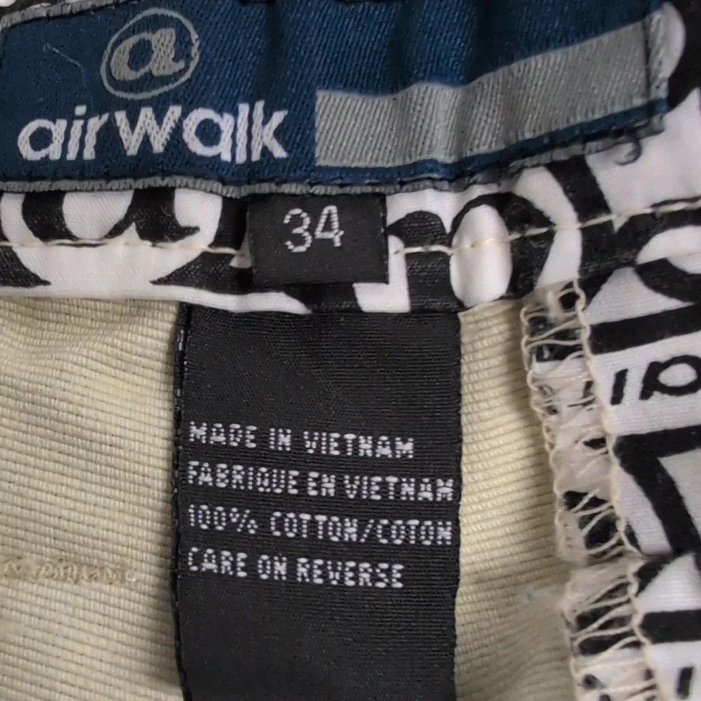 Airwalk Men's 34 Chino Skater Ivory Pant size 34x30 NWOT